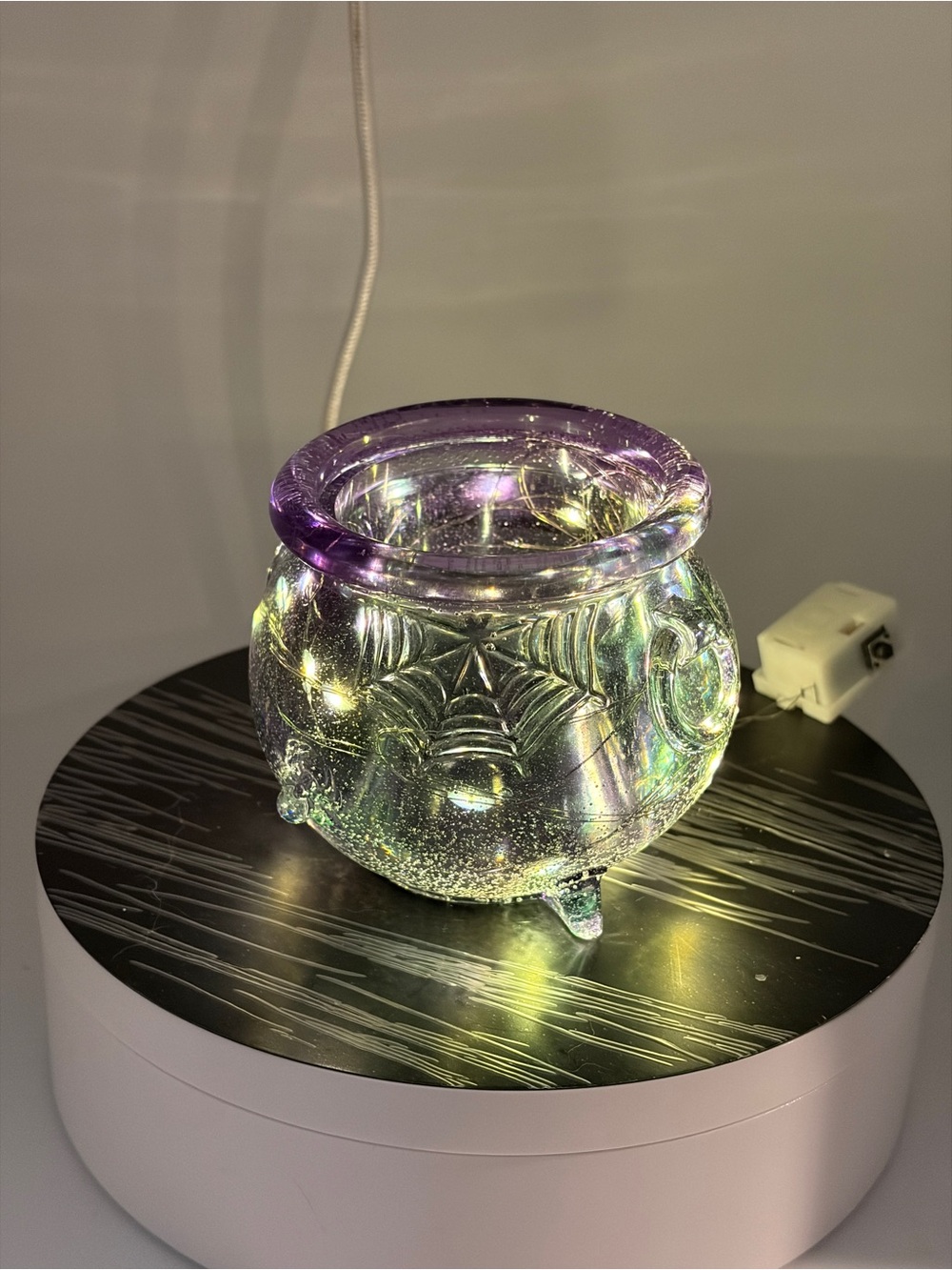 Iridescent resin Cauldron Accent - Purple Rim